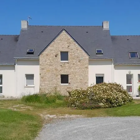 Apartment Lovely In A Prime Location With Direct Access To The *