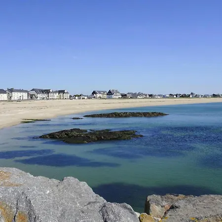 Lovely In A Prime Location With Direct Access To The *